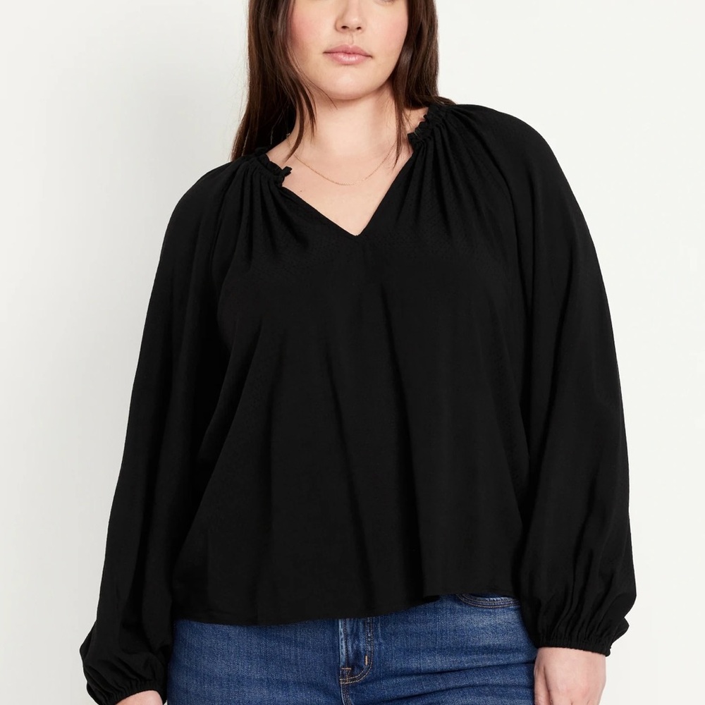 Old Navy, black V neck ruffled blouse, size XL.